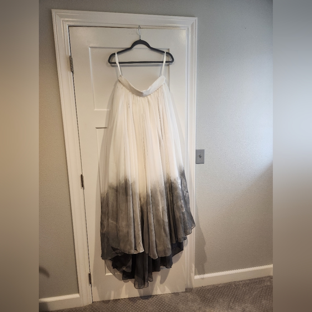 EUC, Sweet Caroline Cordelia Skirt, color: Smoke Show, Pockets, bridal sz20